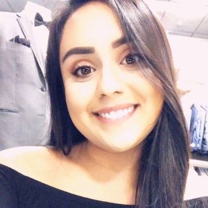 Meet your Posher, Carina